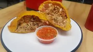 [0086] PASTEL DE CHICHARRON